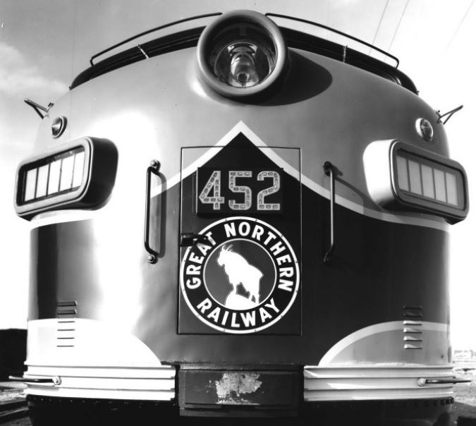 Nose of a diesel electric GN locomotive Nose of a diesel electric GN locomotive