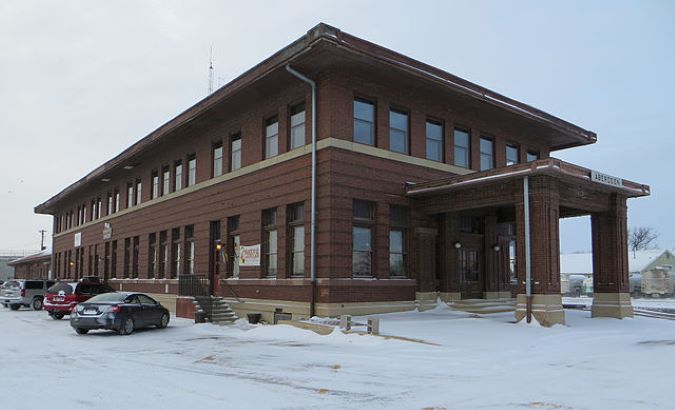 Aberdeen Station, once the Chicago, Milwaukee, St. Paul & Pacific Railroad (Milwaukee Road) depot, now a home to offices and a model railroad club. Today, BNSF has offices and crew rooms where the loading dock was. Aberdeen Station, once the Chicago, Milwaukee, St. Paul & Pacific Railroad (Milwaukee Road) depot, now a home to offices and a model railroad club. Today, BNSF has offices and crew rooms where the loading dock was.